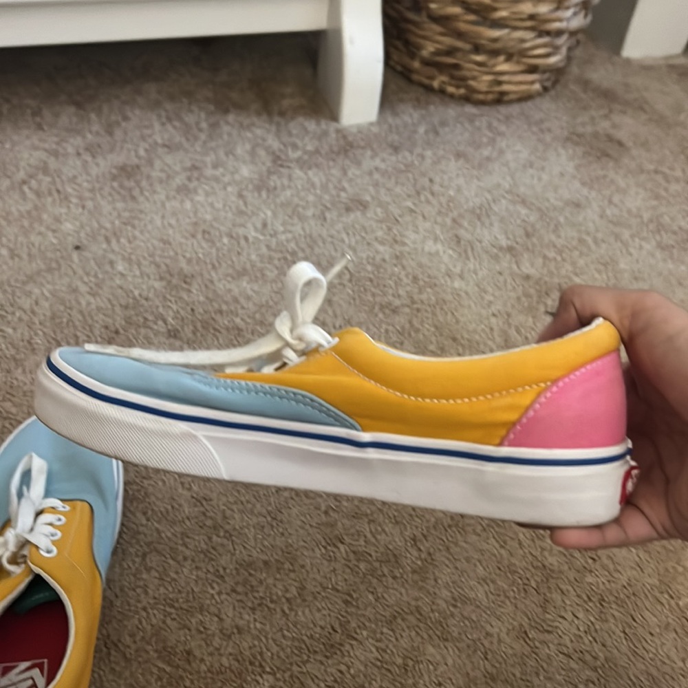 colored vans - Picture 3 of 3